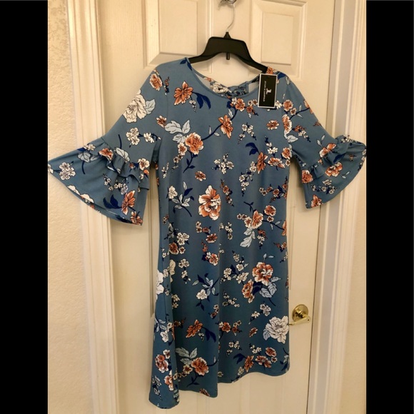 Prissy Floral Bow Tie Dress - Picture 3 of 7